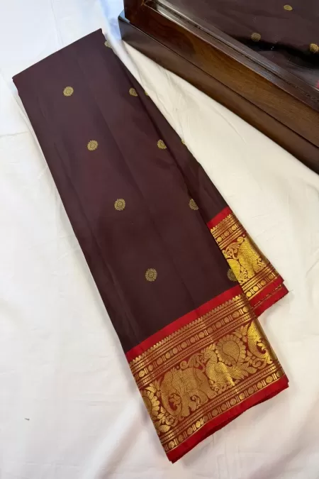 Butta Snuff with Maroon Kanjeevaram Silk Saree