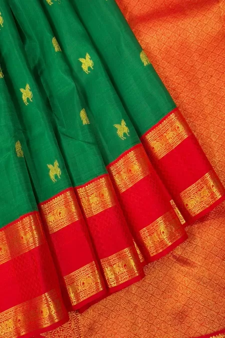 Gap Border Bottle Green with Red Korvai Kanjeevaram Silk Saree